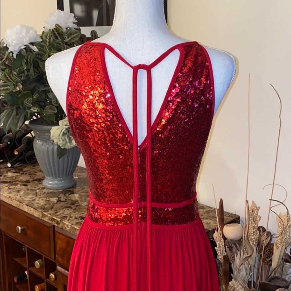 Formal dress NEW without tags - Picture 3 of 6